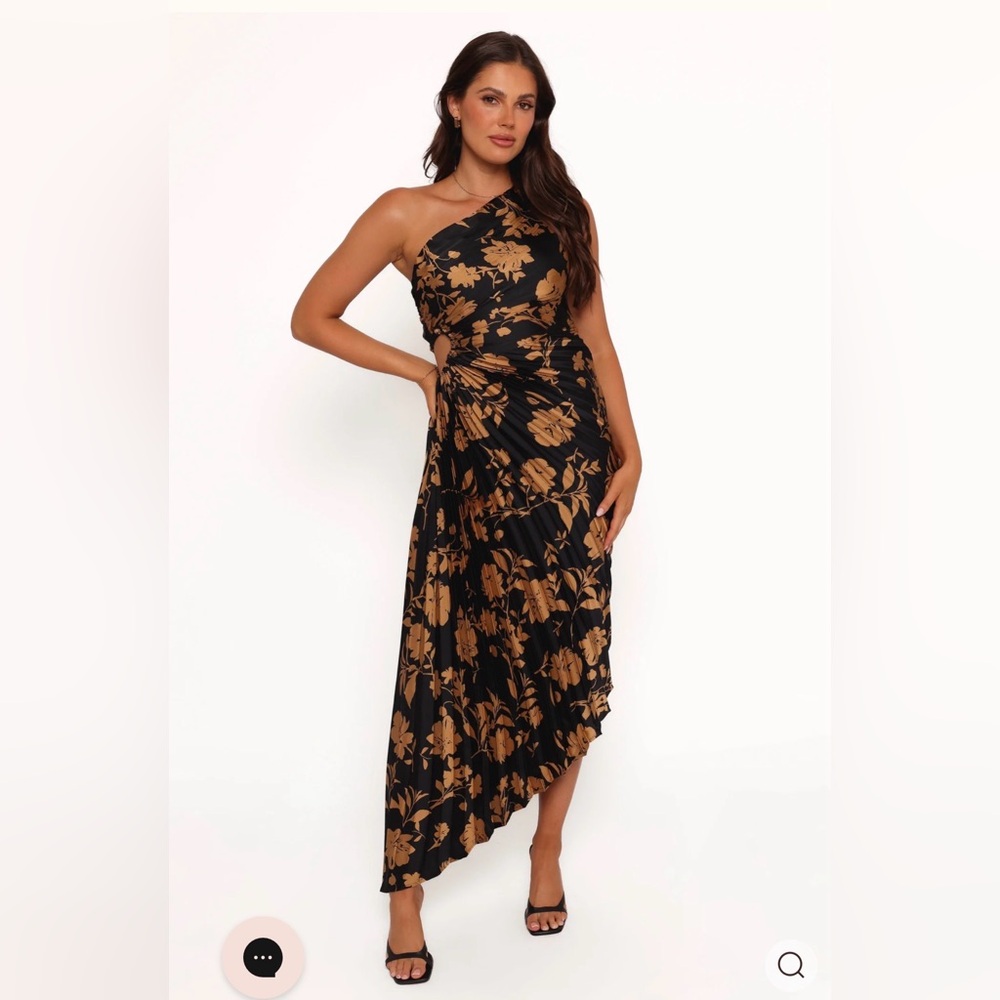 Vici Black One-Shoulder Dress with Gold Floral Motif XS - Picture 1 of 10